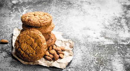 Oatmeal cookies with almonds.