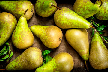 Ripe pears on an old tray.