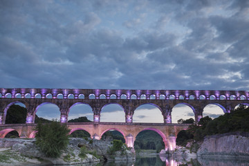 Le Pont du Gard classé Patrimoine Mondial de l'UNESCO, Grand Site de France, pont aqueduc romain...