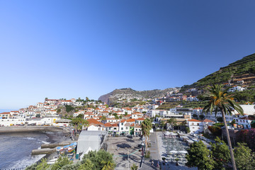 Fototapeta na wymiar Morning view of bay in Camara de Lobos in Madeira, Portugal.