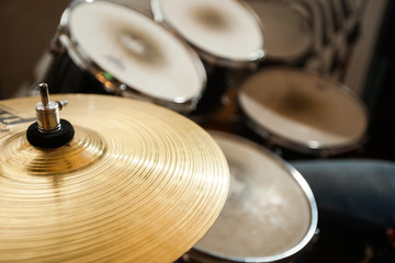 Fototapeta na wymiar drum set. drum cymbal close up.