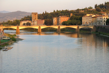 Fototapeta premium Ponte Vecchio sunset Florence Italy