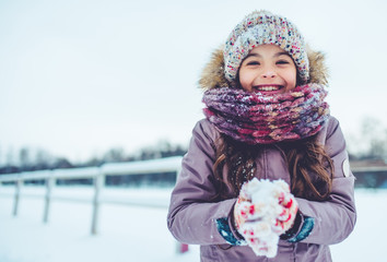 Little girl outdoor in winter