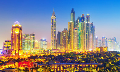 Obraz premium Amazing rooftop view on Dubai Marina skyline and Jumeirah beach, Dubai,United Arab Emirates