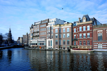 Naklejka premium 13 LUTEGO 2013 AMSTERDAM Amsterdam jest stolicą i najbardziej zaludnioną gminą Holandii.