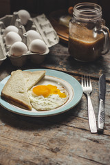 fried eggs with toast