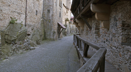 polish castles and palaces-castle Czocha © amadeusz