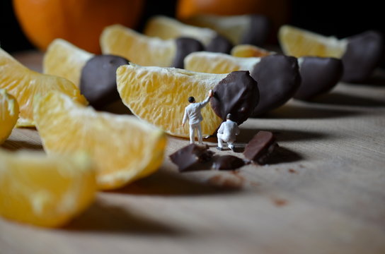 Chocolating oranges