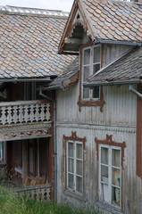 Fototapeta na wymiar Verfallenes Holzhaus im Romsdal, Norwegen