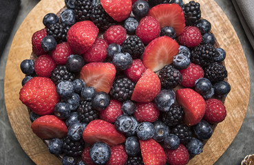 Mixed Fruit Berry Cake 