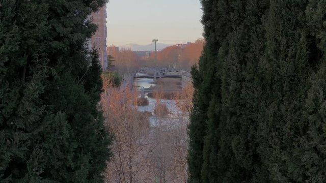 time lapse en el rio, madrid, oto&ntilde;o