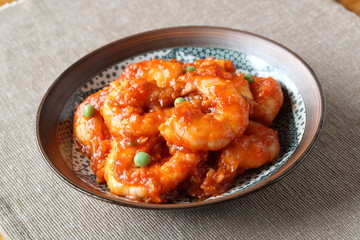 エビのチリソース　shrimps with chili sauce