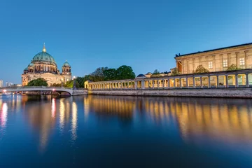 Fotobehang Museum Island and cathedral in Berlin at dusk © elxeneize