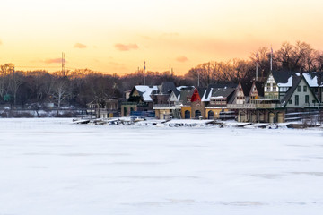 Fototapeta premium Philadelphia Boathouse Row in Winter