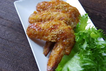 鶏手羽先の照り焼き