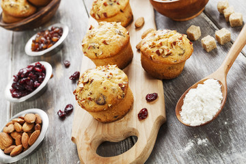 Muffins with dried fruits