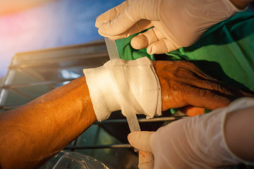 Obraz premium Compression bandage gauze