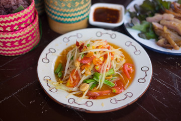 Healthy of Thai green papaya salad