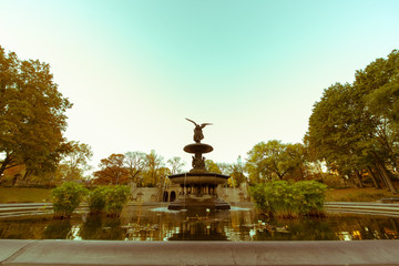 Fototapeta na wymiar Bethesda Terrace and Fountain in New york city America