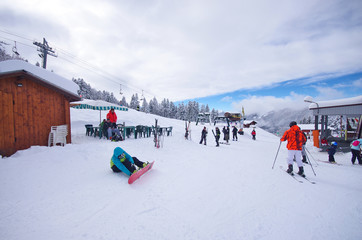 vacances d'hiver - station de ski enneig&eacute;e