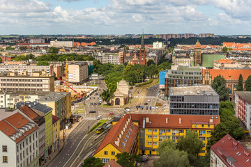 Szczecin - krajobraz miasta i widok na Bramę Portową. Panorama z punktu widokowego.