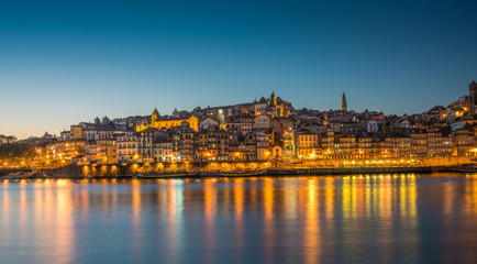 Fototapeta na wymiar Porto skyline at dusk, Portugal