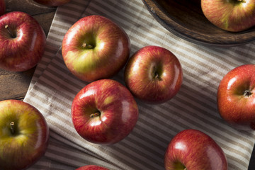 Raw Red Organic Kiku Apples