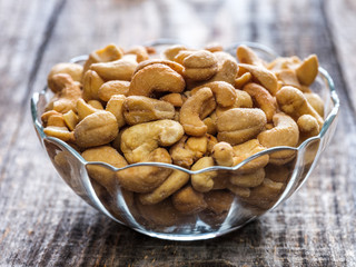Salted dried cashew nuts