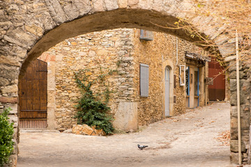 Fototapeta na wymiar The town of Peratallada in the province of Girona