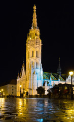 Fototapeta premium Matthias Church on Buda hill in night lights