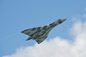 Vulcan bomber Avro