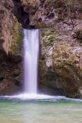 Fototapeta na wymiar small beautiful waterfall