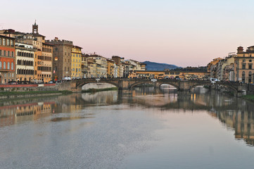 Obraz na płótnie Canvas Firenze, tramonto sull'Arno