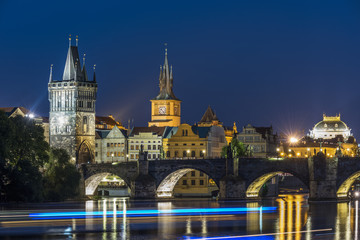 Fototapeta na wymiar Charles Bridge and Vltava River at Prague, Czech Republic..