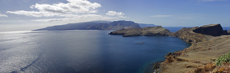 Ilha da Madeira  (Portugal) vista da Ponta de São Lourenço