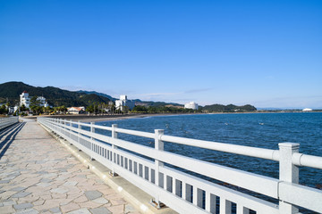 青島海岸　弥生橋