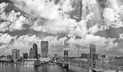 Fototapeta premium Amazing panoramic black and white aerial view of Jacksonville at dusk, Florida