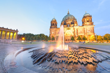 Sunset view of Berliner Dom with fountain in foreground. City Cathedral in summer © jovannig