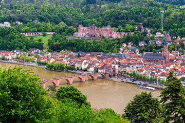Fototapeta na wymiar Heidelberg town with the famous old bridge and Heidelberg castle, Heidelberg, Germany