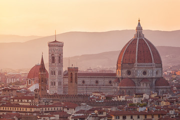Fototapeta na wymiar Florence Duomo. Basilica di Santa Maria del Fiore (Basilica of Saint Mary of the Flower) in sunset, Florence, Italy