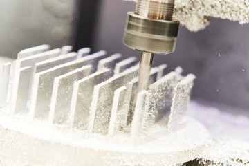 industrial metalworking cutting process by milling cutter