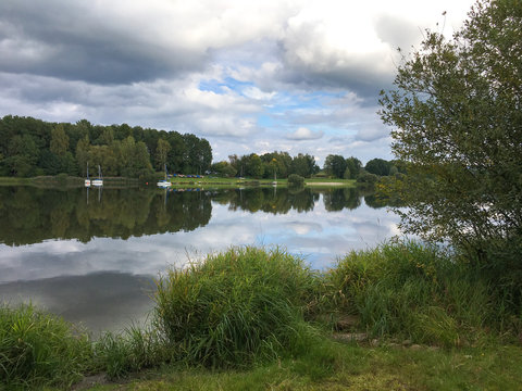 The Badersee Lake in Grainau, Garmisch-Partenkirchen, Werdenfels, Bavaria, Upper Bavaria, Germany, Europe