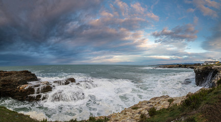 Spectacular swell in the Galician coast of Rinlo!