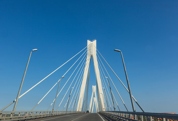 Вантовый мост через реку. Муромский мост и шоссе (дорога) через Оку. Муром, Россия