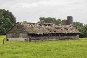 Fototapeta na wymiar Old barn in Veenendaal