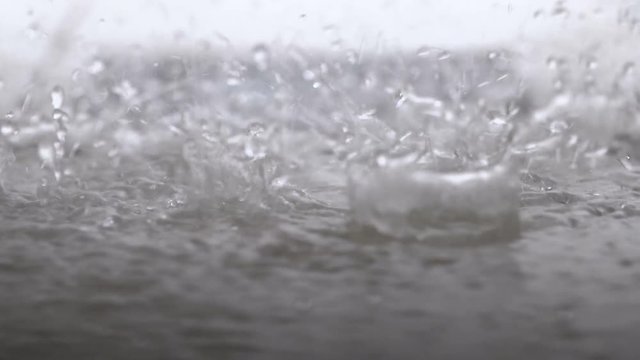 eau qui coule dans la douche