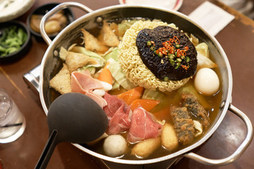 Korean Instant Noodle (Budaejjigae) It is a national food of Korea, which is very popular in Asia. The Noodle product is the main raw material.