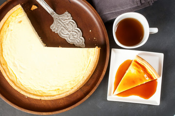 Cheesecake with caramel
