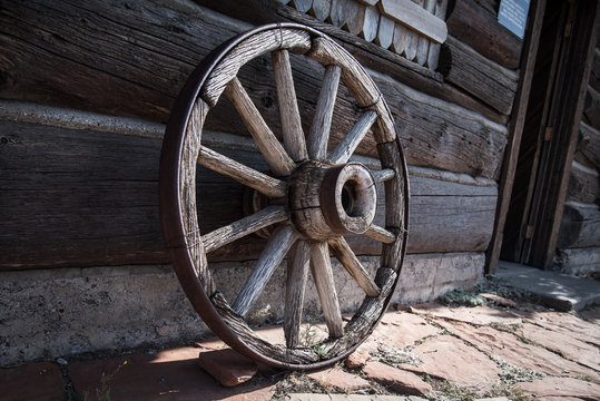 Antique Vintage Wagon Wheel