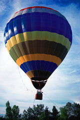 Obraz premium Hot air balloon over the